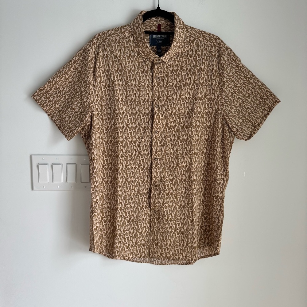 Heritage Shirt Men's Large‎ Brown Button Up Giraffes Short Sleeves 4 Way Stretch